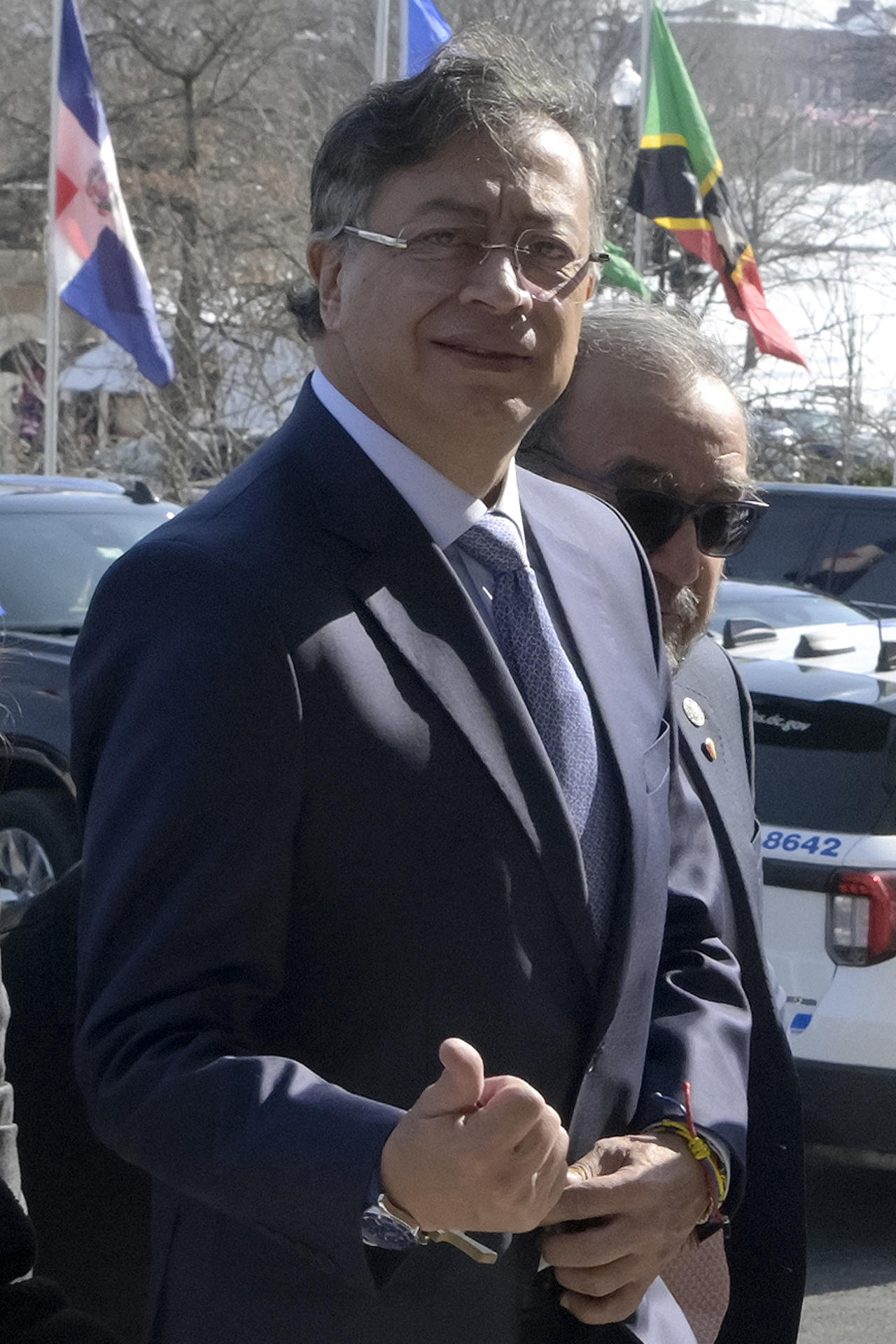 El presidente de Colombia, Gustavo Petro, camina a su llegada este miércoles, a la sede de la Organización de los Estados Americanos (OEA) en Washington (Estados Unidos). EFE/ Lenin Nolly
