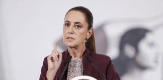 Sheinbaum recuerda al fallecido Jesse Jackson como un “pacifista” y defensor de los DDHH La presidenta de México, Claudia Sheinbaum, habla en una rueda de prensa este martes, en Palacio Nacional de la Ciudad de México (México). EFE/ Isaac Esquivel