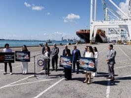 Congresistas urgen a EE.UU. a frenar licencias de productos de lujo a Cuba, como ferraris EFE/EPA/CRISTOBAL HERRERA-ULASHKEVICH