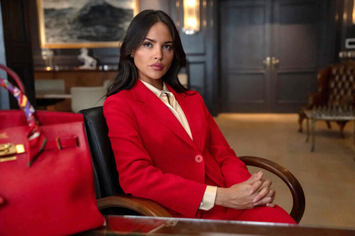 Fotograma cedido por Monolith Films donde aparece Eiza González como Rachel Wild durante una escena de la película 'In the Grey' que llega este viernes llega a las salas de cine. EFE/Monolith Films /SOLO USO EDITORIAL /NO VENTAS /SOLO DISPONIBLE PARA ILUSTRAR LA NOTICIA QUE ACOMPAÑA /CRÉDITO OBLIGATORIO
