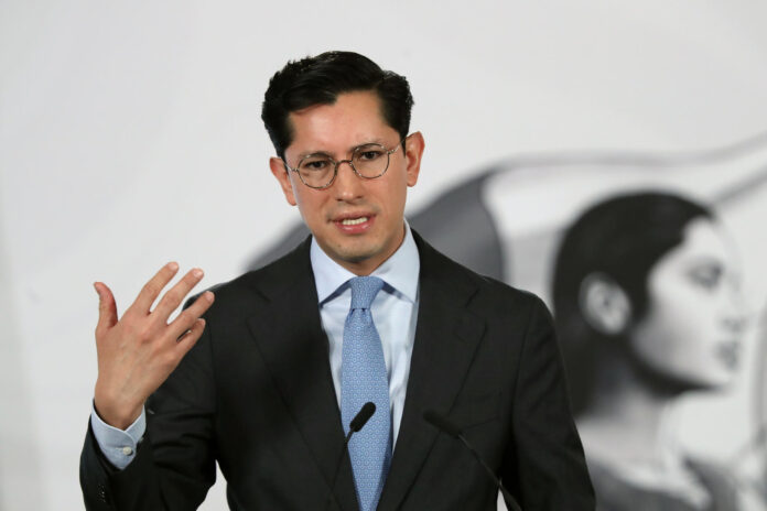 El canciller mexicano Roberto Velasco, habla durante una rueda de prensa este martes en el Palacio Nacional de la Ciudad de México (México). EFE/Mario Guzmán
