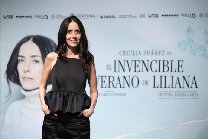 La actriz mexicana Cecilia Suárez posa durante una rueda de prensa este sábado, en Ciudad de México (México). EFE/José Méndez
