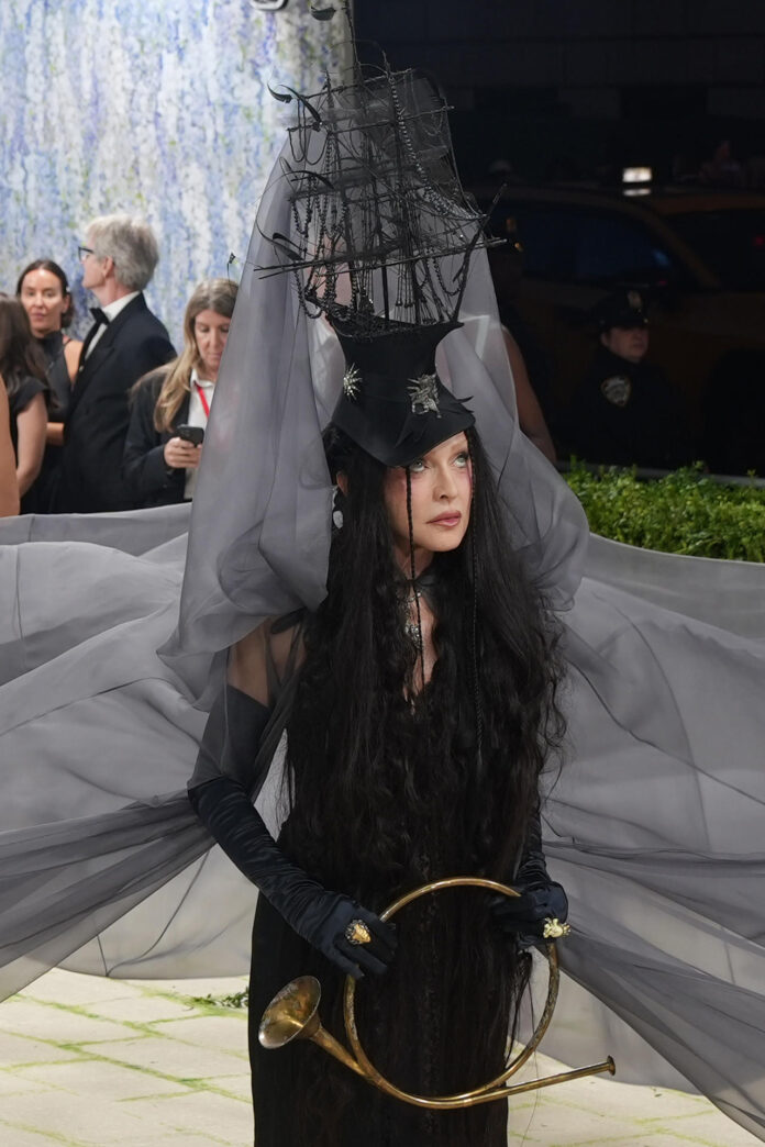 La cantante estadounidense Madonna posa durante la alfombra blanca de la Met Gala en Nueva York (EE.UU.). Imagen de archivo. EFE/ Octavio Guzmán
