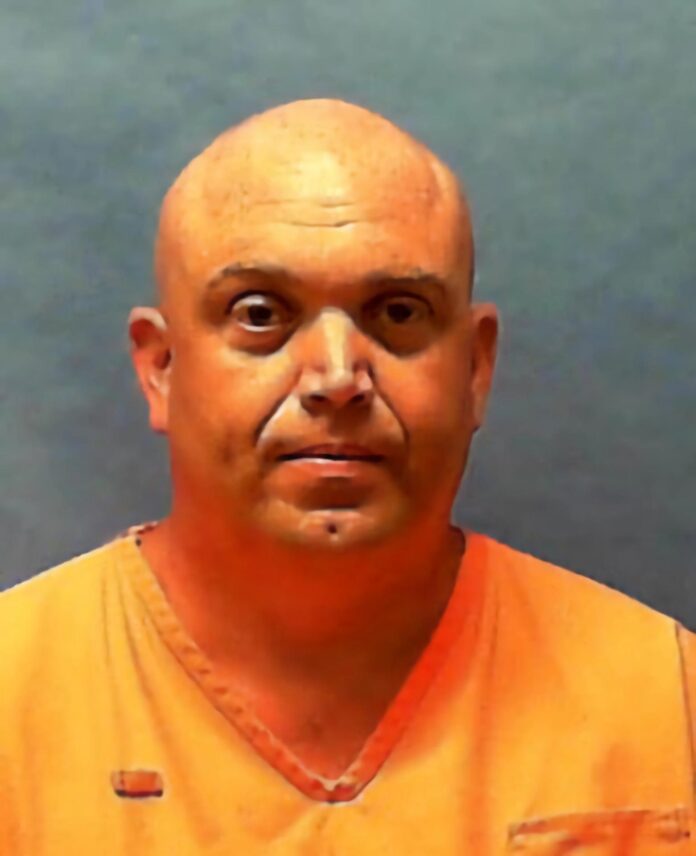 Fotografía cedida por el Departamento de Correcciones de Florida que muestra al reo Andrew Lukehart, de 53 años, y quien recibió este martes la inyección letal a las 18:19 hora local (22:19 GMT) en la Prisión Estatal de Florida de la ciudad de Raiford (EE.UU.). EFE/Departamento de Correcciones de Florida /SOLO USO EDITORIAL /NO VENTAS /SOLO DISPONIBLE PARA ILUSTRAR LA NOTICIA QUE ACOMPAÑA /CRÉDITO OBLIGATORIO
