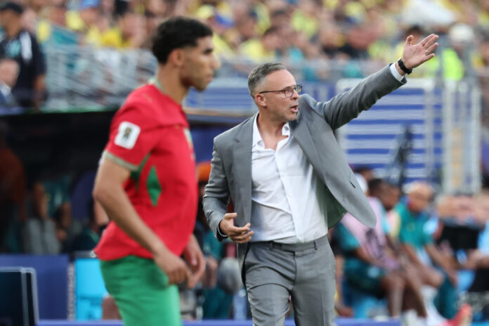 El seleccionador de Marruecos, Mohamed Ouahbi, en el estadio MetLife en Nueva Jersey (Estados Unidos). EFE/Sebastiao Moreira
