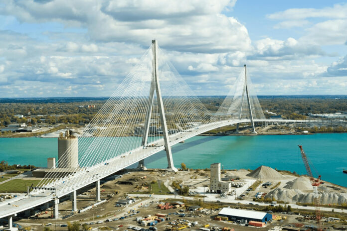 Fotografía de noviembre de 2025 que muestra los trabajos de la construcción del puente internacional Gordie Howe, que conecta las localidades de Windsor en Ontario (Canadá) y Detroit en Michigan (EEUU). EFE/Puente internacional Gordie Howe /SOLO USO EDITORIAL /NO VENTAS /SOLO DISPONIBLE PARA ILUSTRAR LA NOTICIA QUE ACOMPAÑA /CRÉDITO OBLIGATORIO
