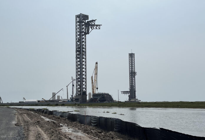 Fotografía de archivo del 30 de mayo de 2025 que muestra la plataforma de lanzamiento de cohetes de la empresa aeroespecial SpaceX en Starbase a las afueras de Brownsville, Texas (Estados Unidos). EFE/ Alejandra Arredondo
