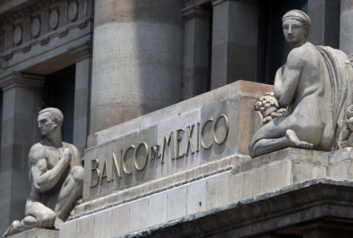 Fotografía del 20 de agosto de 2020 del edificio del Banco de México (Banxico), en Ciudad de México (México). EFE/ Mario Guzmán
