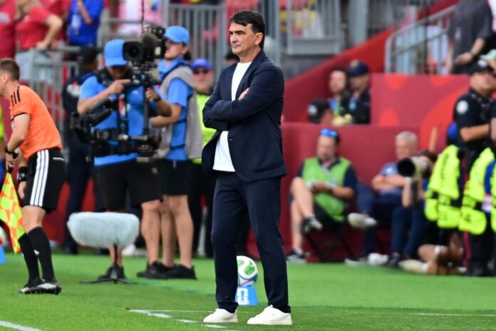 El seleccionador de Croatia, Zlatko Dalic, durante el partido de su equipo ante Portugal en Toronto (Canadá). EFE/EPA/EDUARDO LIMA
