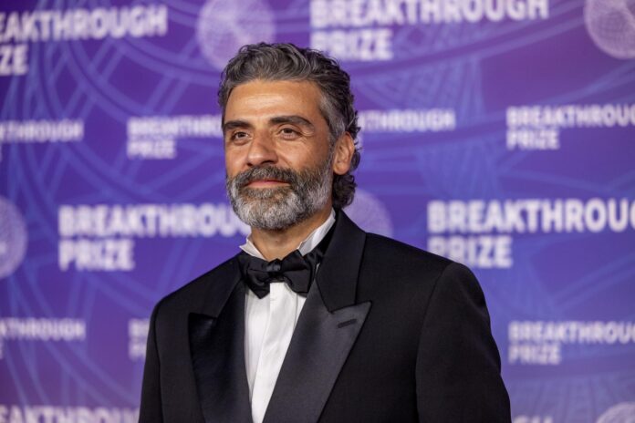 Fotografía de archivo del actor Oscar Isaac. EFE/EPA/JILL CONNELLY

