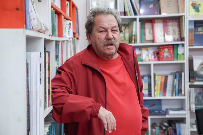 Fotografía del 10 de julio de 2026 del director del Fondo de Cultura Económica (FCE), el mexicano Paco Ignacio Taibo II, quien aseguró durante una entrevista con EFE que una sociedad que posee el hábito de la lectura cuenta con 