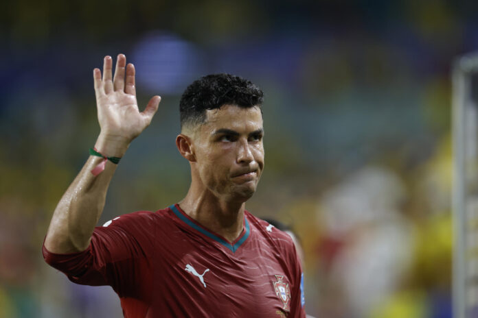 Cristiano Ronaldo  y Portugal se enfrentan al desafío de parar o continuar en el Mundial. y la Croacia de Luka Modric será juez y parte este jueves en Toronto. EFE/ Alberto Estevez
