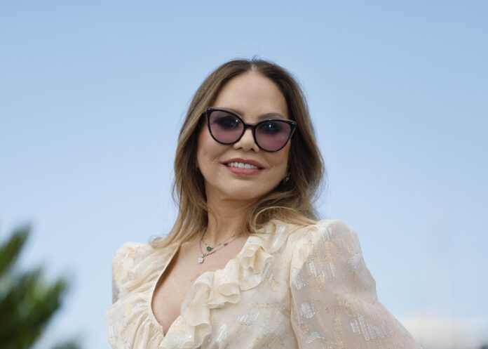 FOTO ARCHIVO. La actriz Ornella Muti en el Festival de Cannes, Francia. EFE/EPA/SEBASTIEN NOGIER
